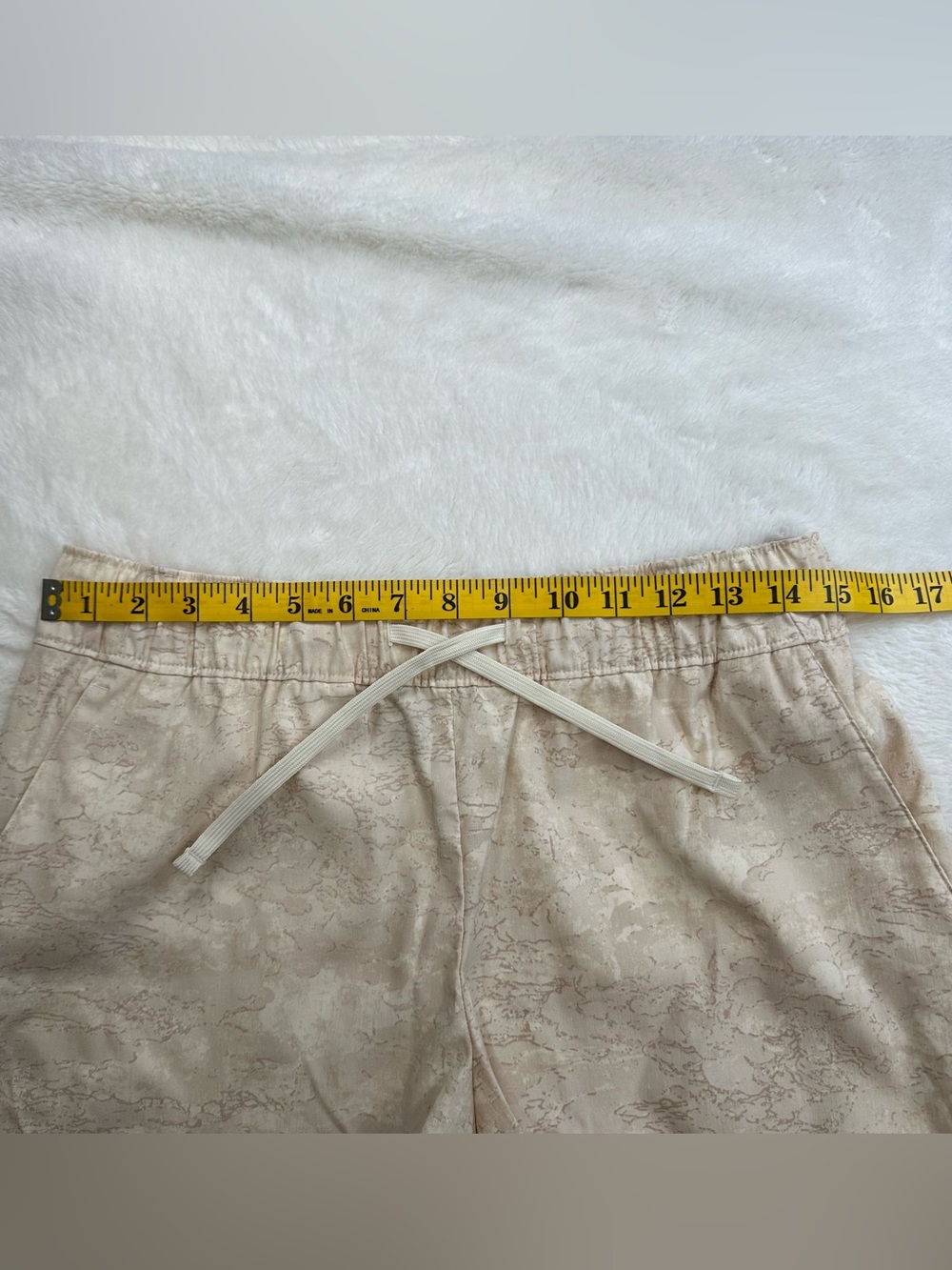 The North Face Class V Shorts Medium Vintage White Cloud Camo Wash Like New - Picture 8 of 10